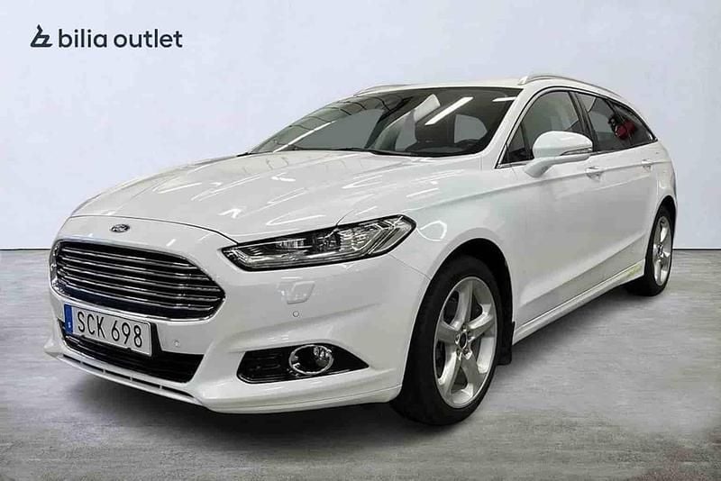 Vit Begagnad 2015 Ford Mondeo Titanium Kombi | 129 900 kr (Marknadspris) - Bild 1/1