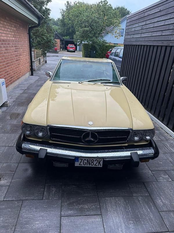 Begagnad Mercedes SL450 225 HK (165 kW) 1975