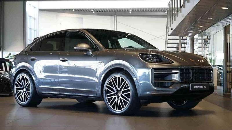 Grå Ny 2026 Porsche Cayenne SUV | 1 451 300 kr - Bild 1/1