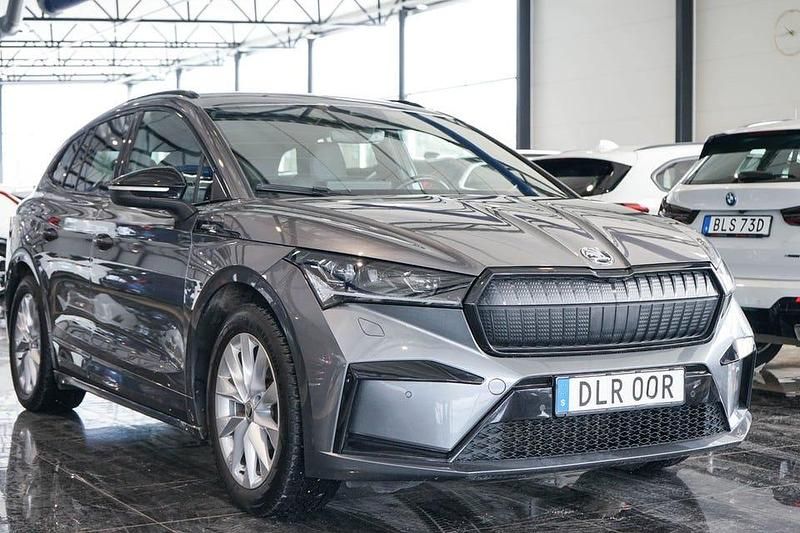 Begagnad Skoda Enyaq iV SportLine 150 kW (204 HK) 2023 Grå SUV