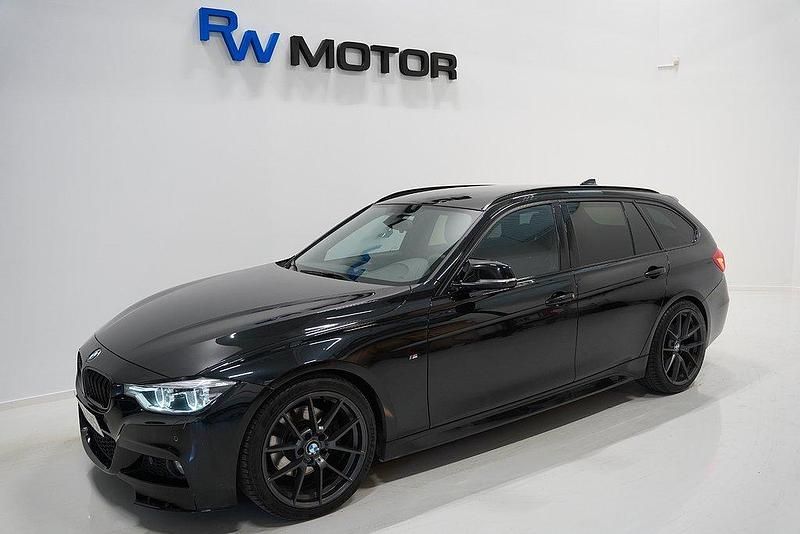 Svart Begagnad 2018 BMW 330 M Sport Kombi | 244 800 kr (Marknadspris) - Bild 1/4