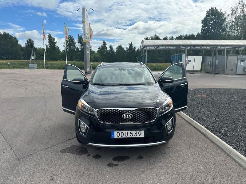 Svart Begagnad 2016 Kia Sorento 3 SUV | 220 000 kr (Marknadspris) - Bild 1/4