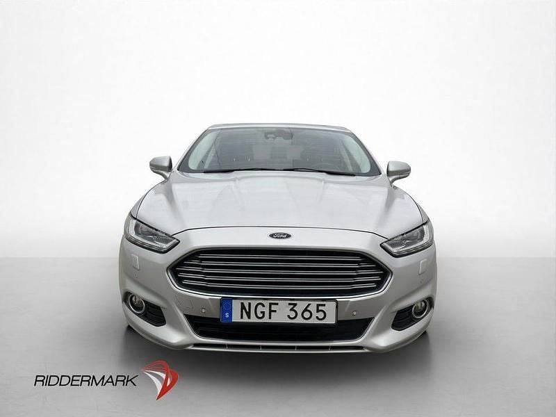 Begagnad Ford Mondeo Business Edition 180 HK (132 kW) 2016 Grå Halvkombi