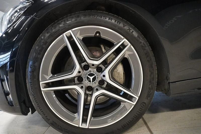 Begagnad Mercedes 220 194 HK (142 kW) 2019 Svart