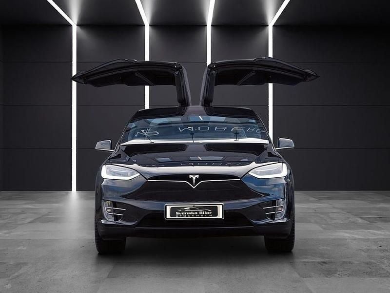 Begagnad Tesla Model X 386 kW (525 HK) 2017 Svart SUV
