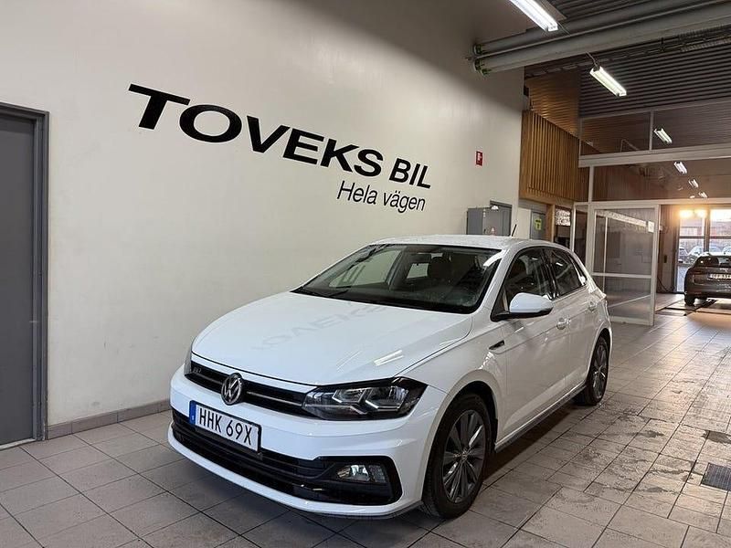 Pure white Begagnad 2019 VW Polo Halvkombi | 139 900 kr (Lite dyr) - Bild 1/4