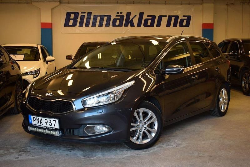 Grå Begagnad 2014 Kia Ceed Sportswagon Comfort Kombi | 94 500 kr (Marknadspris) - Bild 1/4
