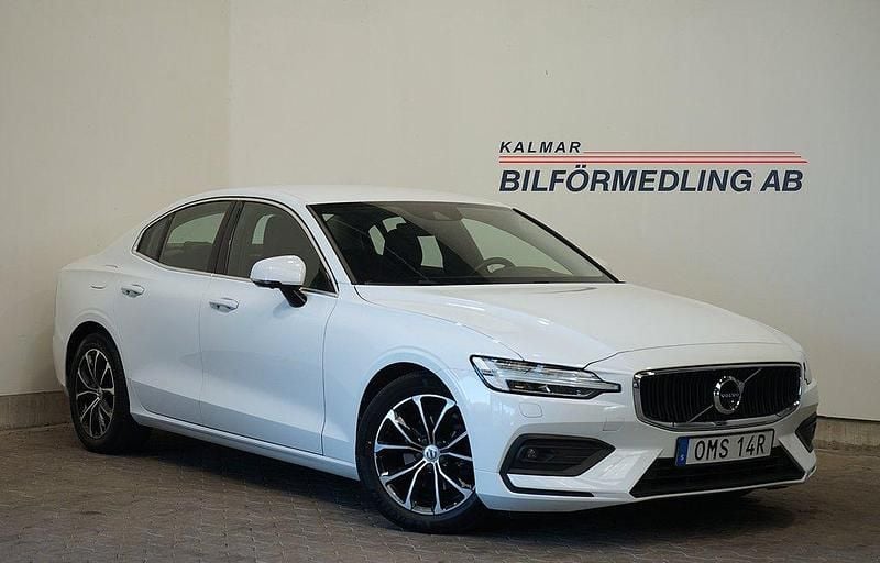 Vit Begagnad 2019 Volvo S60 Momentum Sedan | 289 000 kr (Marknadspris) - Bild 1/4
