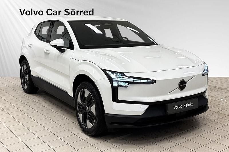 Vit Ny 2024 Volvo EX30 Single Motor Extended Range SUV | 369 900 kr (Superpris) - Bild 1/3