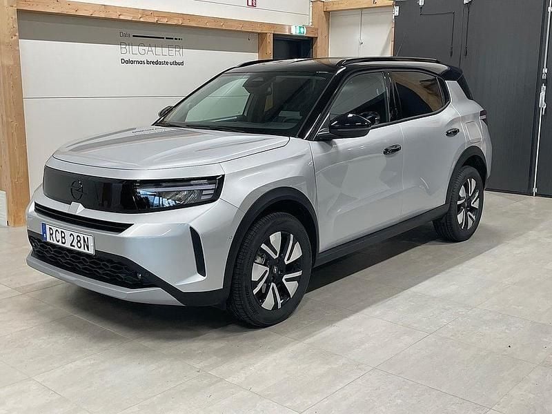 Grå Begagnad 2025 Opel Frontera SUV | 309 900 kr (Bra pris) - Bild 1/4