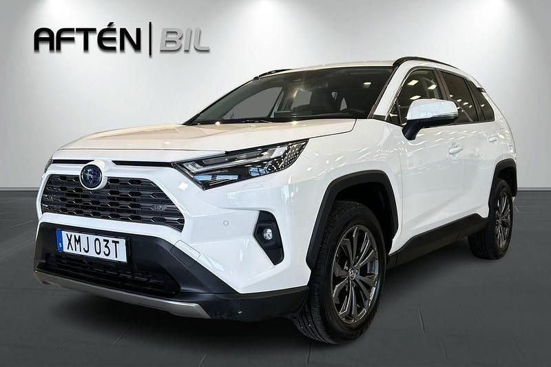 Begagnad Toyota RAV4 Hybrid Executive 222 HK (163 kW) 2024 Vit SUV