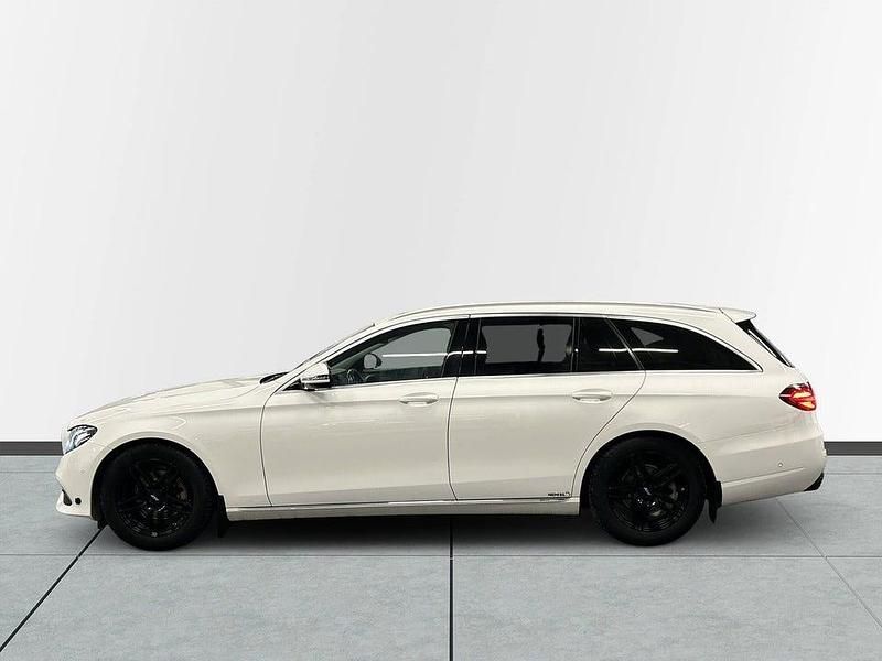 Begagnad Mercedes E200 150 HK (110 kW) 2018 Vit Kombi