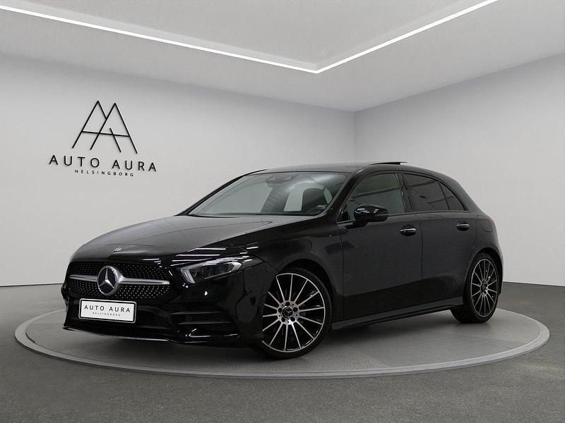 Svart Begagnad 2019 Mercedes A180 AMG Halvkombi | 279 900 kr (Dyr) - Bild 1/4