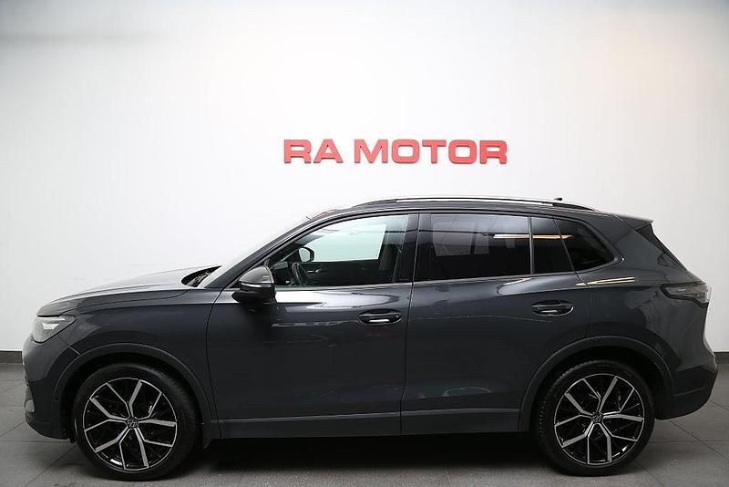Begagnad VW Tiguan Life 150 HK (110 kW) 2024 Grå SUV