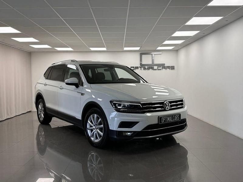 Vit Begagnad 2017 VW Tiguan Allspace GT SUV | 229 900 kr (Marknadspris) - Bild 1/4