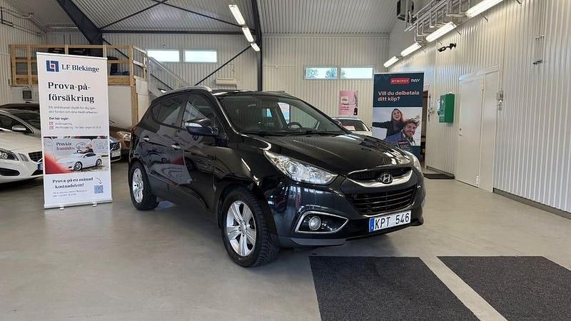 Svart Begagnad 2011 Hyundai ix35 SUV | 74 900 kr (Marknadspris) - Bild 1/4