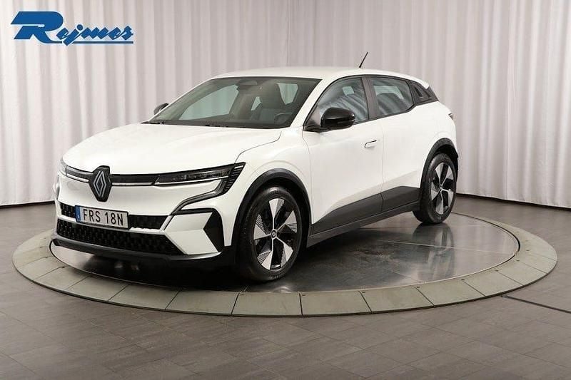 Glaciär vit Begagnad 2022 Renault Mégane Equilibre Kombi | 239 800 kr (Lite dyr) - Bild 1/4