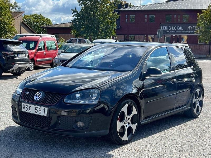 Svart Begagnad 2005 VW Golf IV GTI Halvkombi | 49 900 kr (Marknadspris) - Bild 1/4