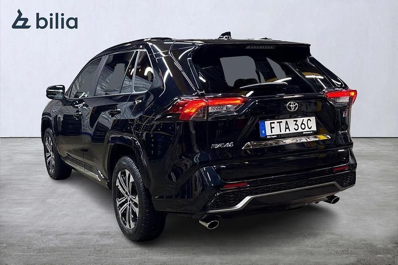 Begagnad Toyota RAV4 Hybrid Sport 185 HK (136 kW) 2025 Svart SUV