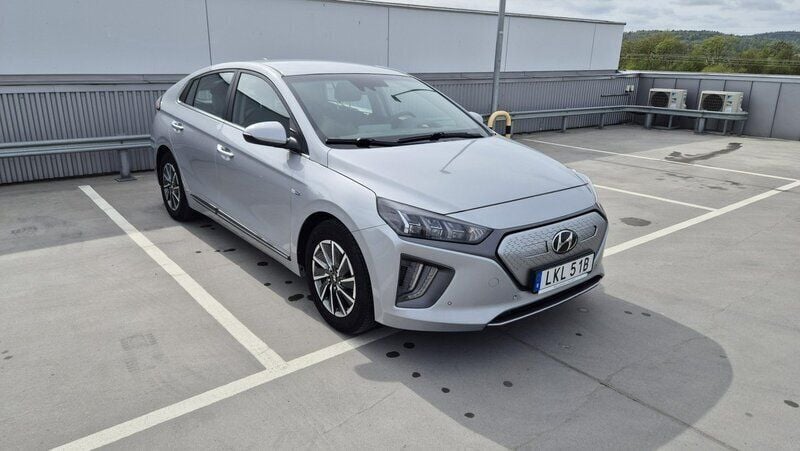 Begagnad 2020 Hyundai Ioniq Premium Sedan | 175 000 kr (Bra pris) - Bild 1/4