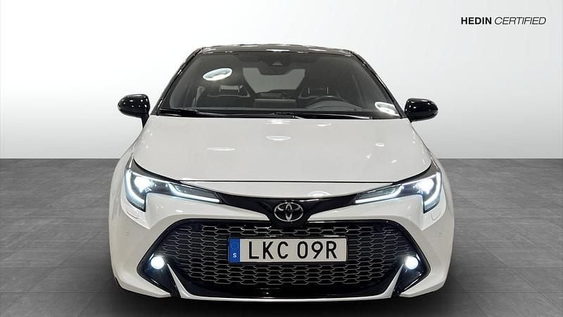 Begagnad Toyota Corolla 98 HK (72 kW) 2022 Vit Halvkombi
