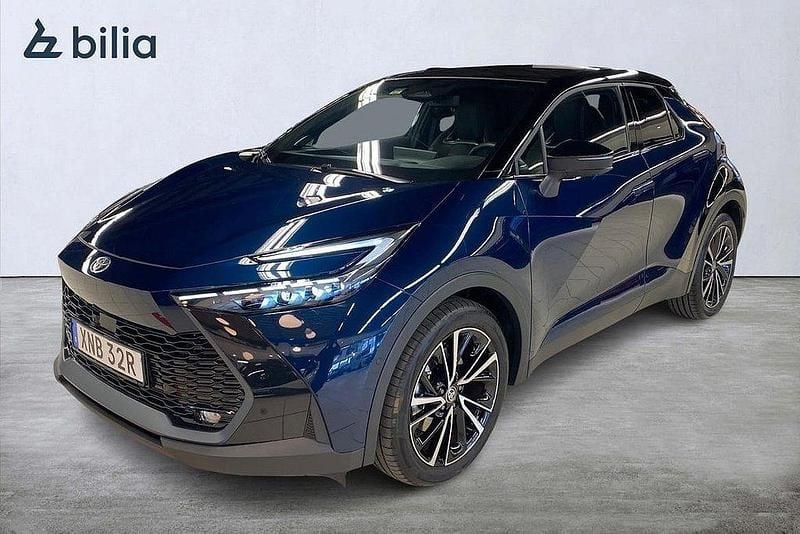Blå Begagnad 2024 Toyota C-HR Edition SUV | 439 900 kr (Bra pris) - Bild 1/3