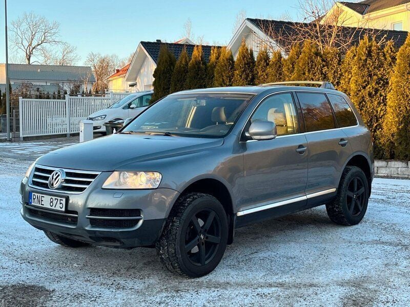 Grå Begagnad 2006 VW Touareg R SUV | 64 900 kr - Bild 1/4