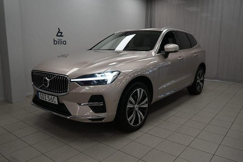 Grå Begagnad 2023 Volvo XC60 Ultimate SUV | 559 900 kr (Dyr) - Bild 1/3