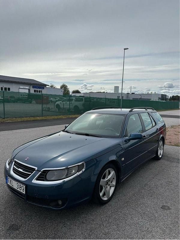 Blå Begagnad 2008 Saab 9-5 Vector Kombi | 20 000 kr (Marknadspris) - Bild 1/4