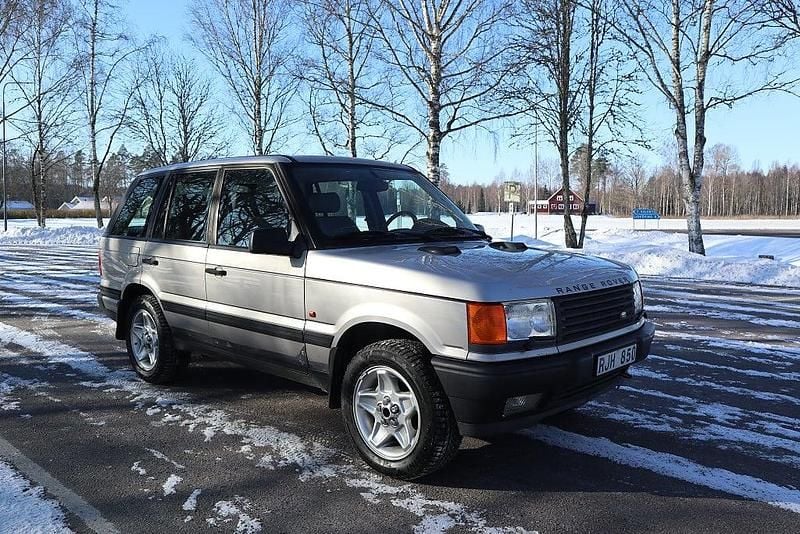 Begagnad Land Rover Range Rover 224 HK (164 kW) 1995 Grå SUV