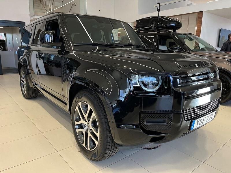 Begagnad Land Rover Defender SE Dynamic 301 HK (221 kW) 2024 Svart SUV