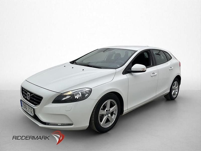 Begagnad Volvo V40 122 HK (89 kW) 2015 Vit Halvkombi