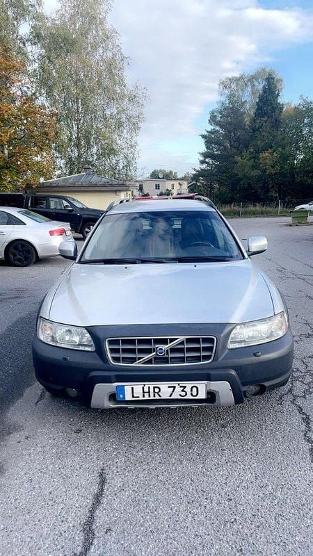 Grå Begagnad 2007 Volvo XC70 Momentum Kombi | 60 000 kr (Marknadspris) - Bild 1/4