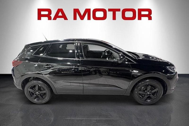 Begagnad Opel Grandland X Design Edition 131 HK (96 kW) 2021 Svart SUV