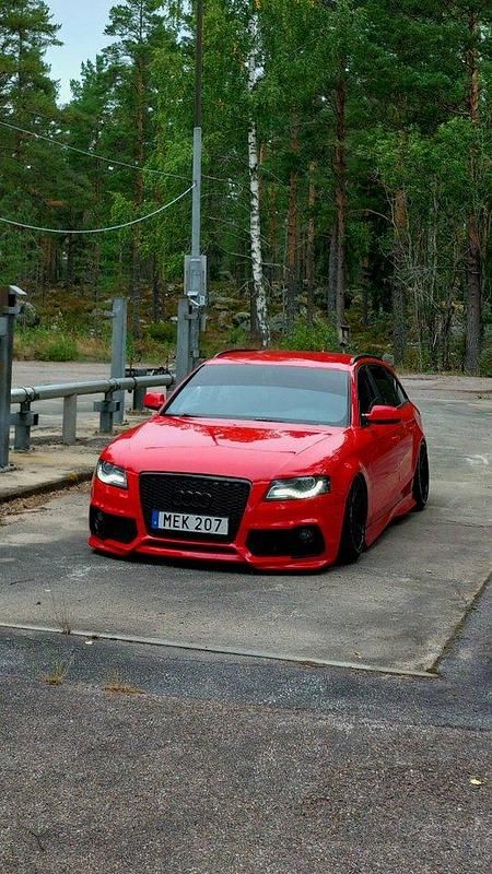 Röd Begagnad 2012 Audi A4 Kombi | 100 000 kr (Dyr) - Bild 1/4