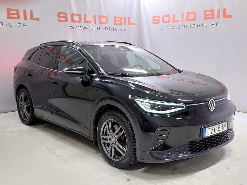 Svart Begagnad 2023 VW ID.4 GTX SUV | 329 900 kr (Marknadspris) - Bild 1/4