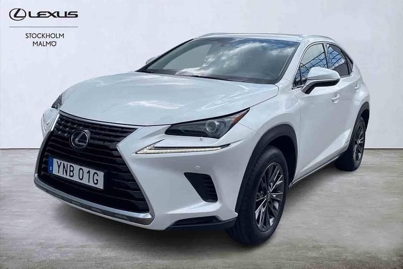 Vit Begagnad 2019 Lexus NX300h SUV | 249 000 kr (Marknadspris) - Bild 1/1