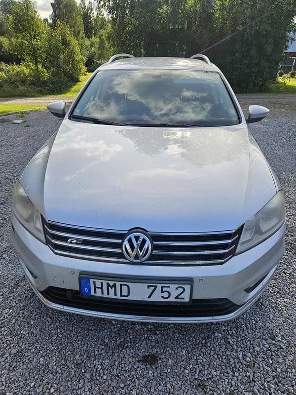 Silver Begagnad 2013 VW Passat GT Kombi | 58 000 kr (Bra pris) - Bild 1/4