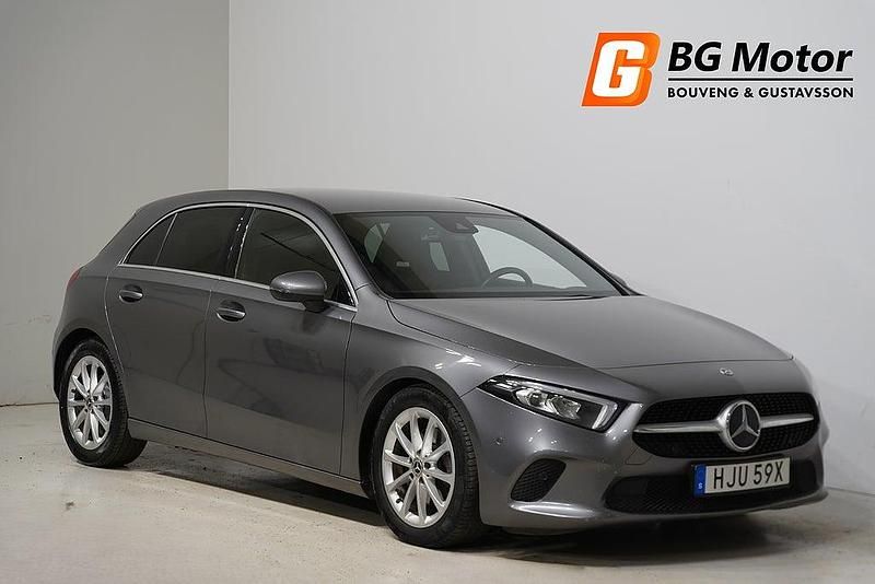 Begagnad Mercedes A200 150 HK (110 kW) 2019 Mörkgrå Halvkombi