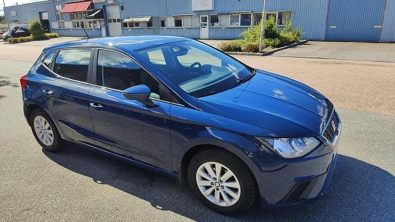Blå Begagnad 2019 Seat Ibiza Style Halvkombi | 115 500 kr (Marknadspris) - Bild 1/4