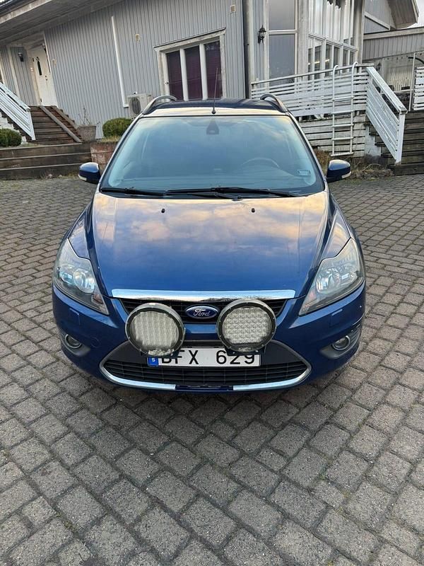 Begagnad 2009 Ford Focus Kombi | 31 000 kr (Marknadspris) - Bild 1/4