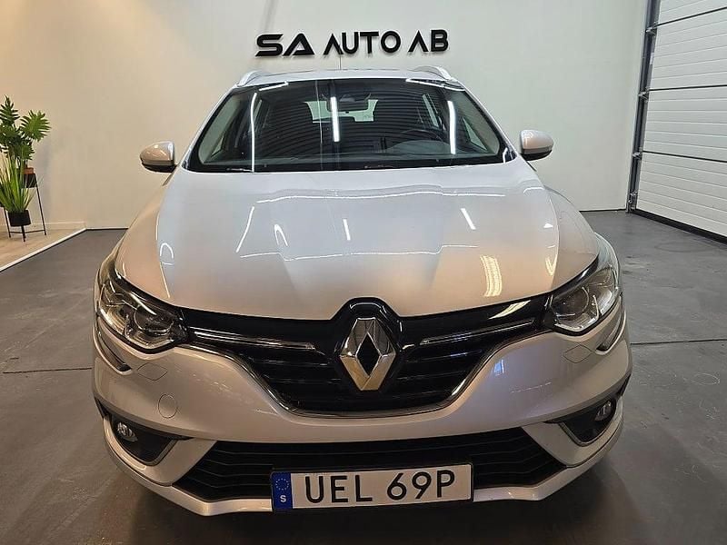 Begagnad Renault Mégane GrandTour 116 HK (85 kW) 2019 Silver Kombi