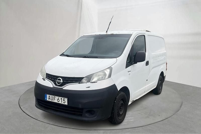 Vit Begagnad 2014 Nissan NV200 Van | 45 000 kr (Marknadspris) - Bild 1/4