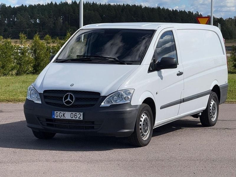 Vit Begagnad 2012 Mercedes Vito Minibuss | 99 000 kr (Dyr) - Bild 1/4