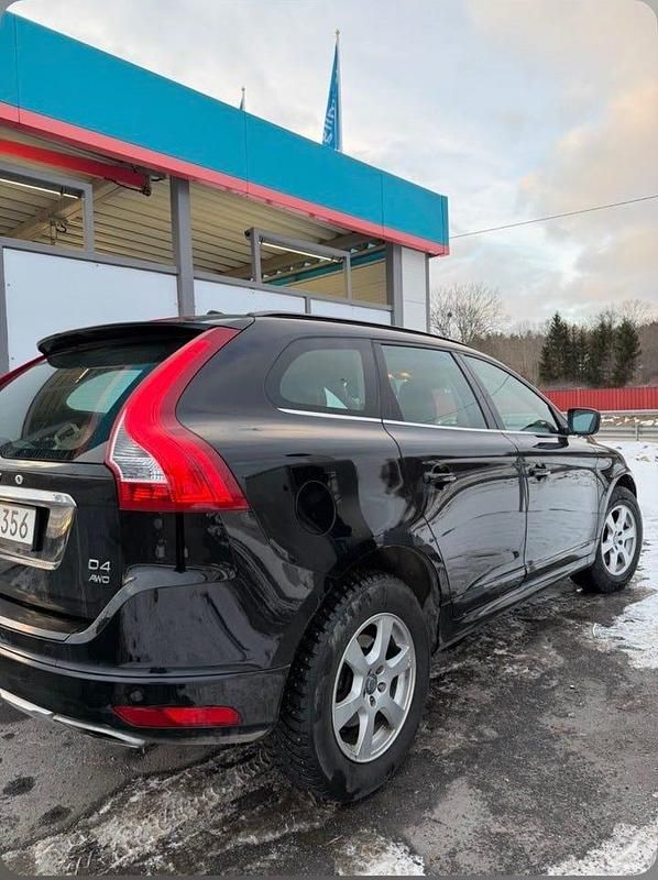 Begagnad Volvo XC60 181 HK (133 kW) 2015 Svart SUV