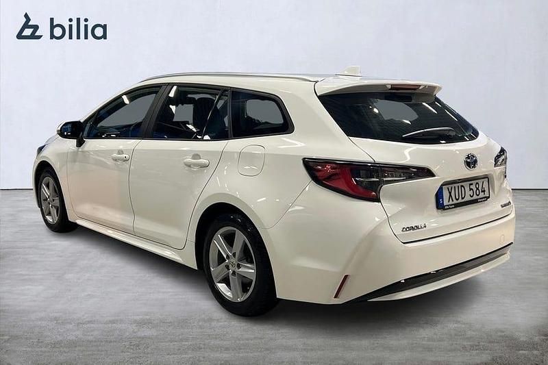 Begagnad Toyota Corolla Active 124 HK (91 kW) 2022 Vit Kombi