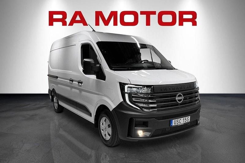 Vit Ny 2025 Nissan Interstar Tekna Van | 725 695 kr - Bild 1/4