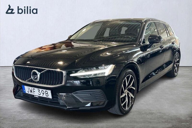 Svart Begagnad 2019 Volvo V60 Momentum Kombi | 269 900 kr (Marknadspris) - Bild 1/3