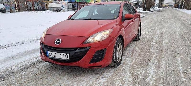 Begagnad Mazda 3 Inclusive 105 HK (77 kW) 2010 Röd