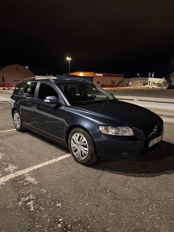 Begagnad 2011 Volvo V50 Kombi | 39 500 kr (Bra pris) - Bild 1/4